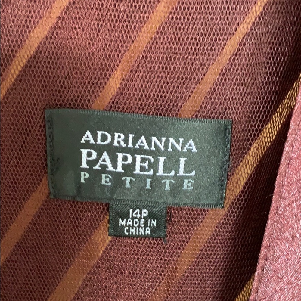 Dress - Picture 2 of 10